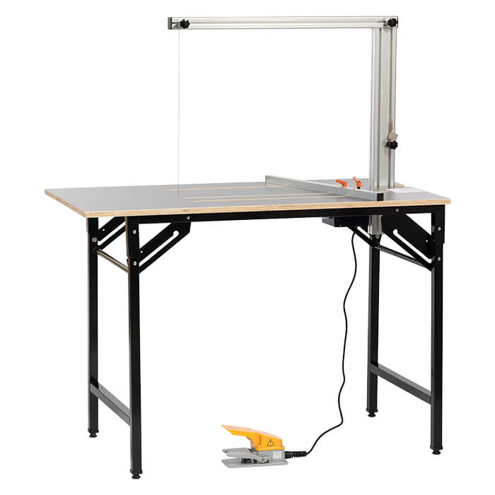 قواطع الفوم بالسلك الساخن